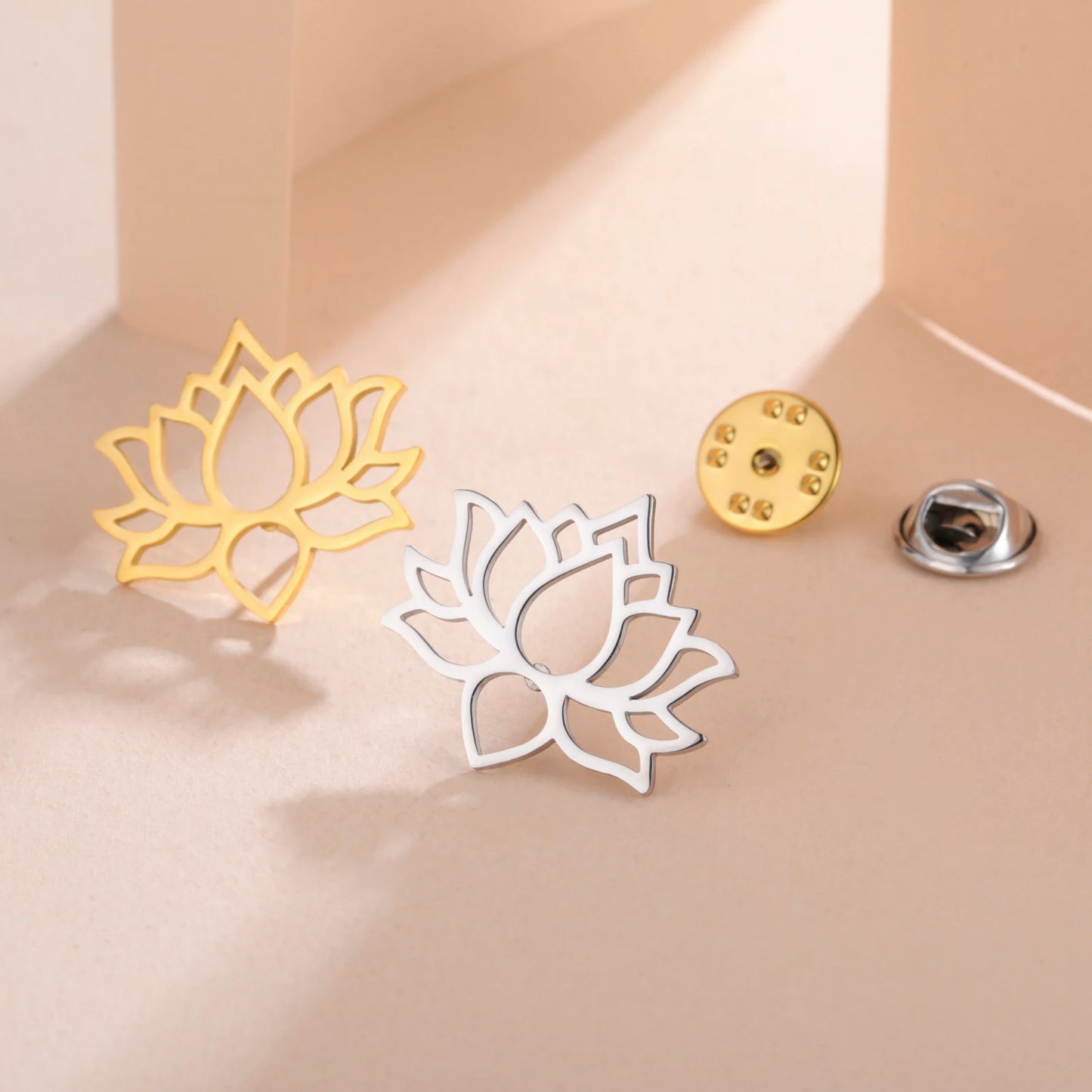 Skyrim Lotus Flower Women's Brooch Stainless Steel Gold Color Suit Badge Lapel Pin Yoga Buddhism Amulet Accessories Wholesale