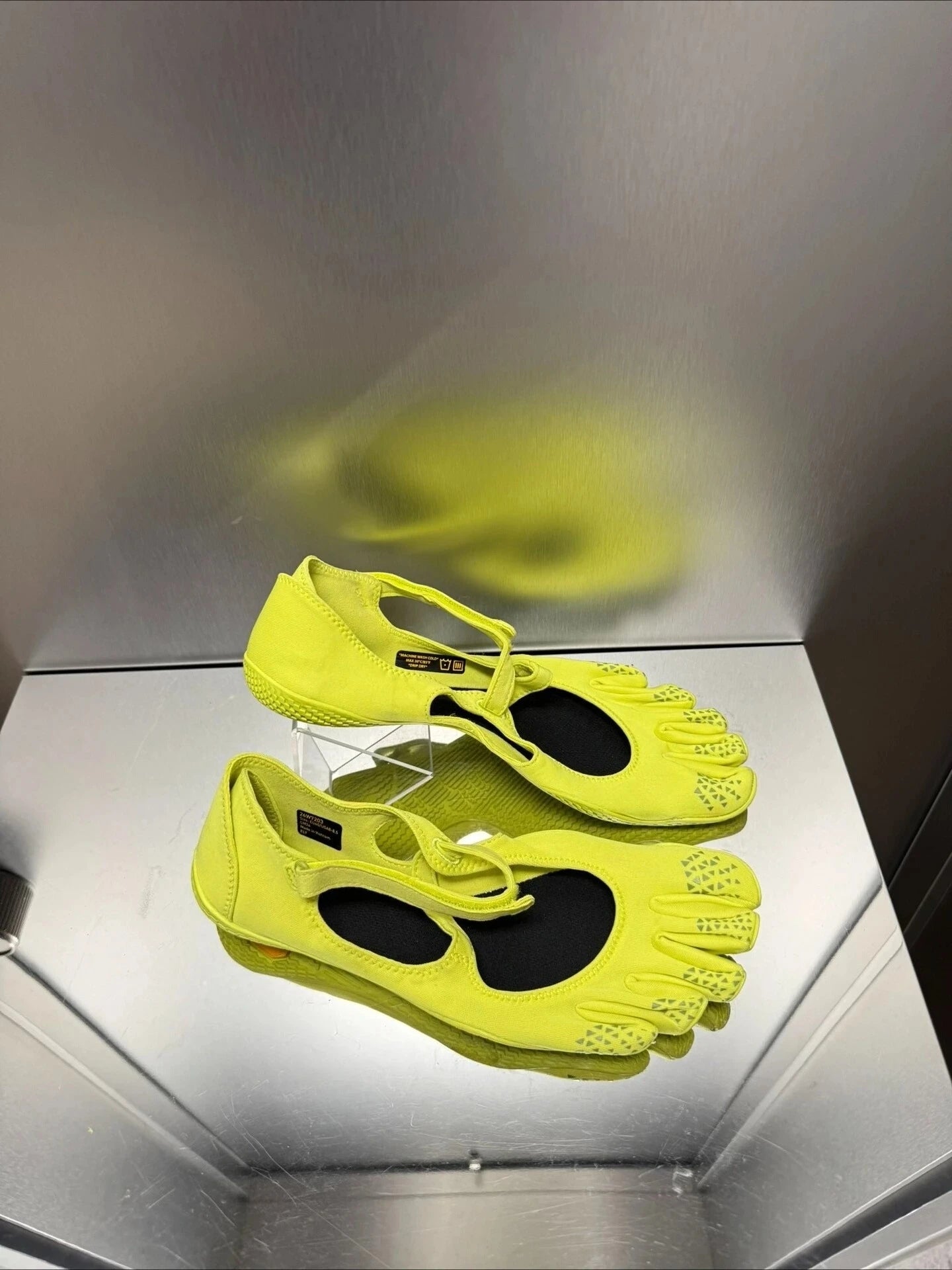 Pure Original Fivefinger Fitness Shoes for Pilates, Yoga, Dance and Gym, Training Shoes with PVC Soles/Cushioning Pads